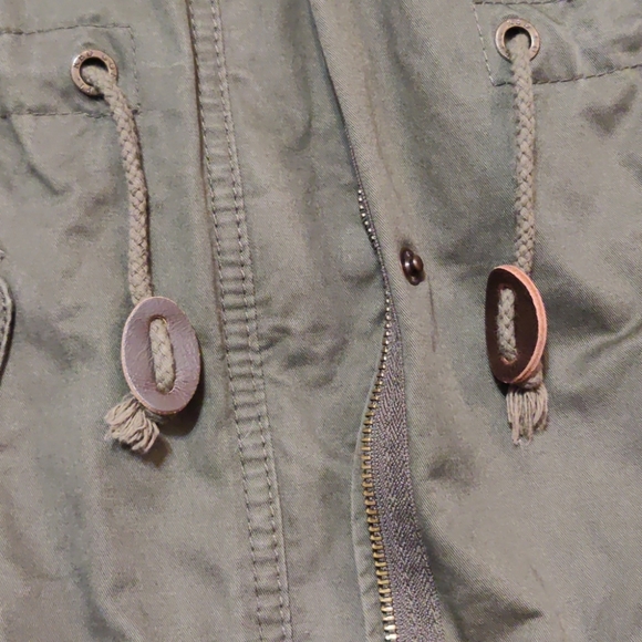 H&M Divided Shearling Coat size 6 - Picture 6 of 6